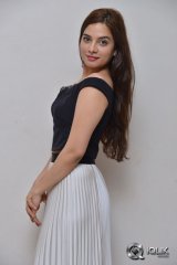 Tanya Hope at Appatlo Okadundevadu Theatrical Trailer Launch